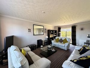 Photo 26- click for photo gallery